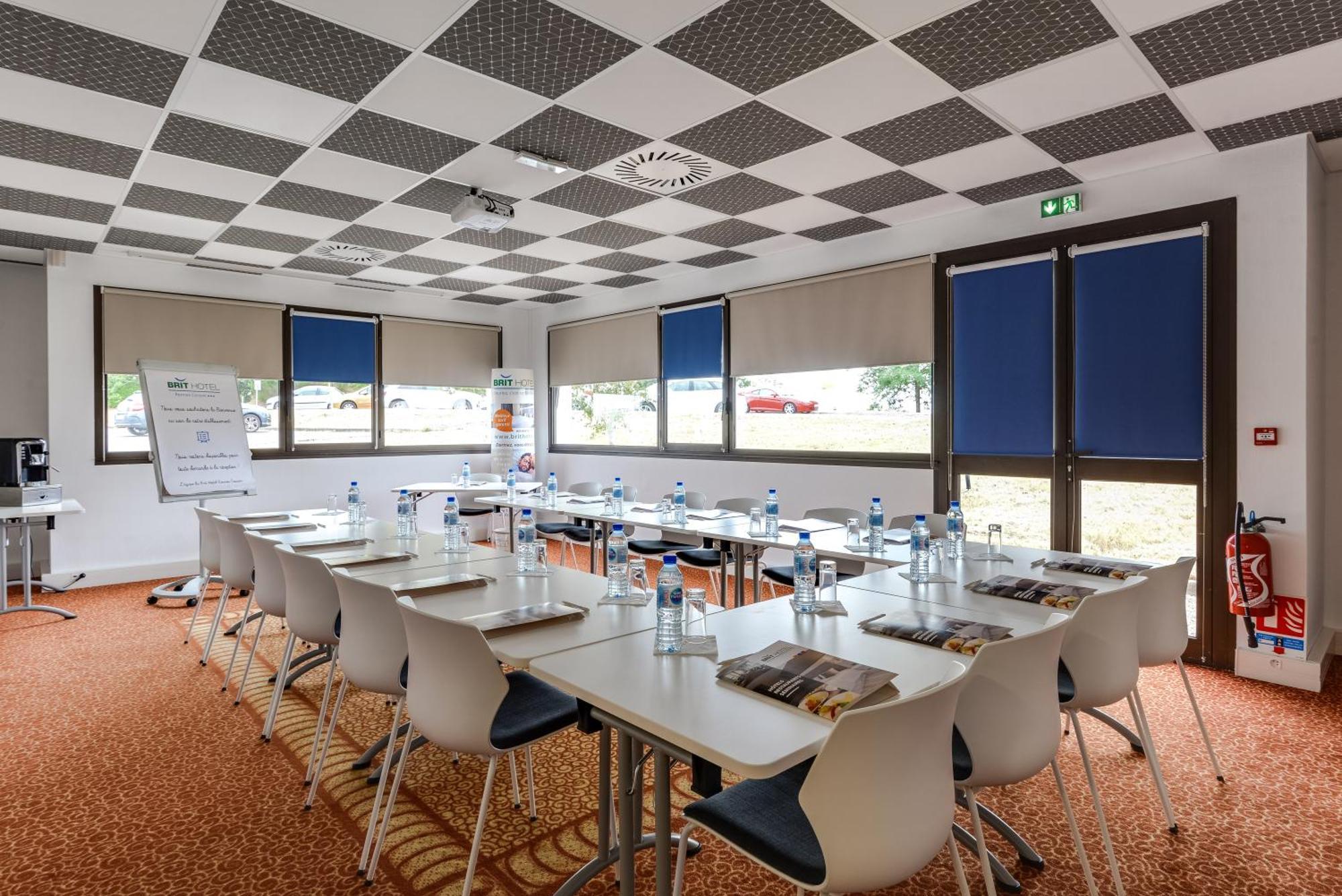 Brit Hotel Rennes Cesson Exterior foto